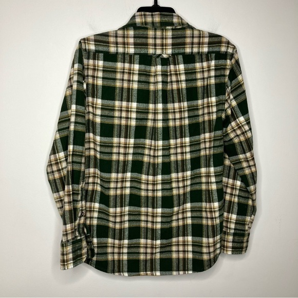 Eddie Bauer green plaid flannel button down shirt size small - Picture 5 of 5